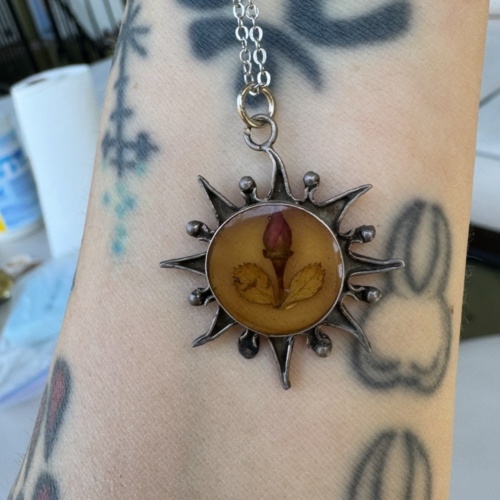 Vintage dried flower pendant necklace